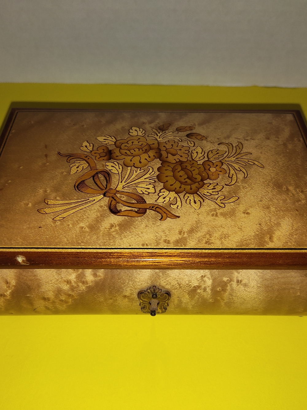 1960's Vintage Italian Wood Jewelry inlay Reuge Music Box - Plays "Lara's Theme"